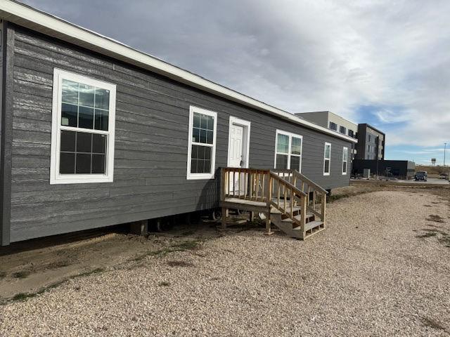 Jackson Model Exterior